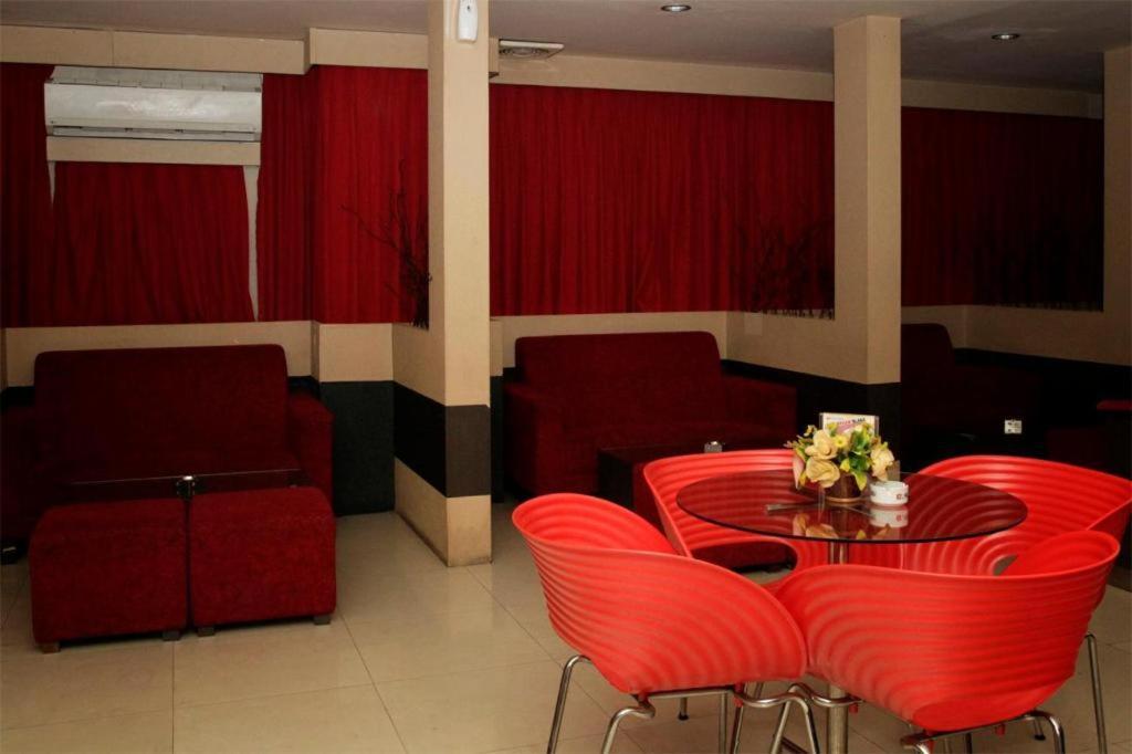 Grand Hotel Jambi Exterior photo