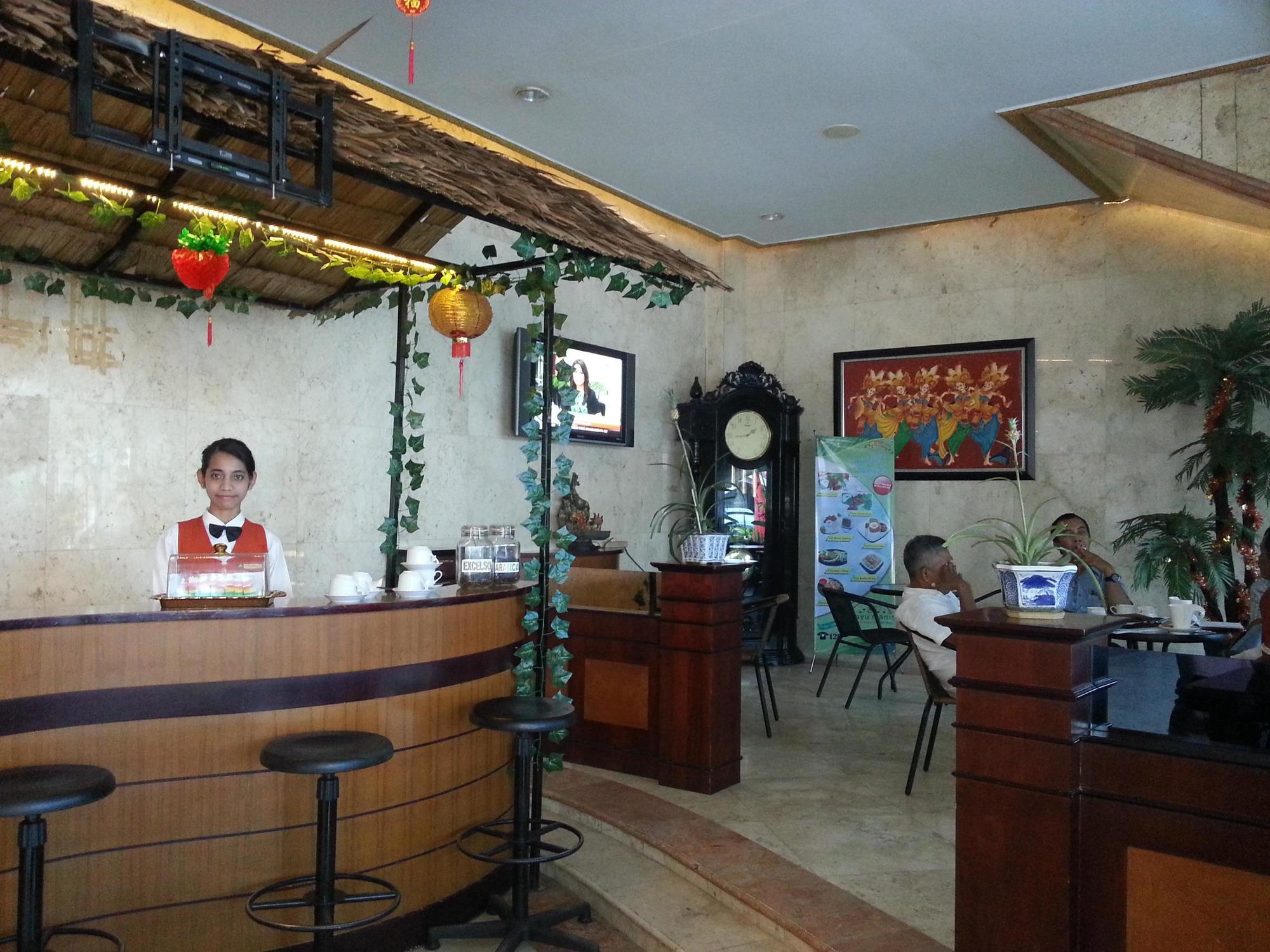 Grand Hotel Jambi Exterior photo