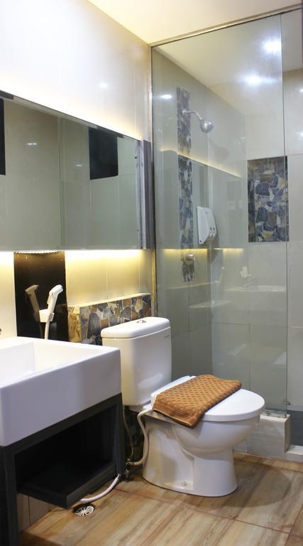 Grand Hotel Jambi Exterior photo