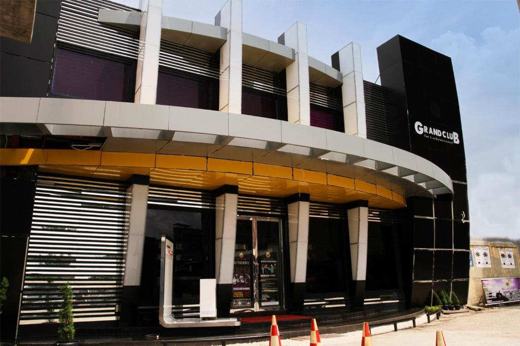 Grand Hotel Jambi Exterior photo